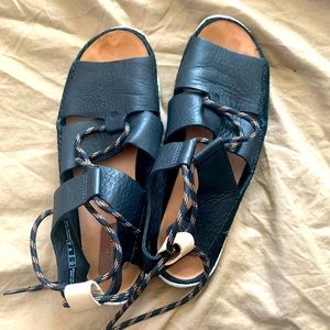 Clarks Originals Black Leather Sandals Size 8